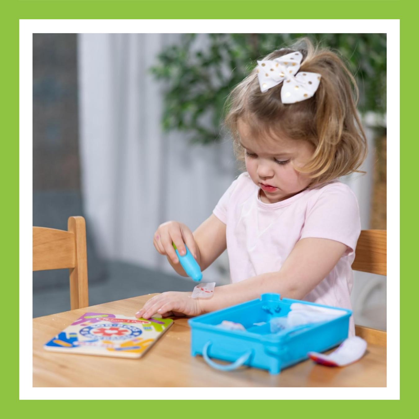 Melissa & Doug Boo-Boos & Bandages Reusable Play Set