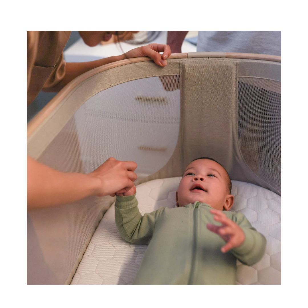 Maxi Cosi Iora Bedside Bassinet