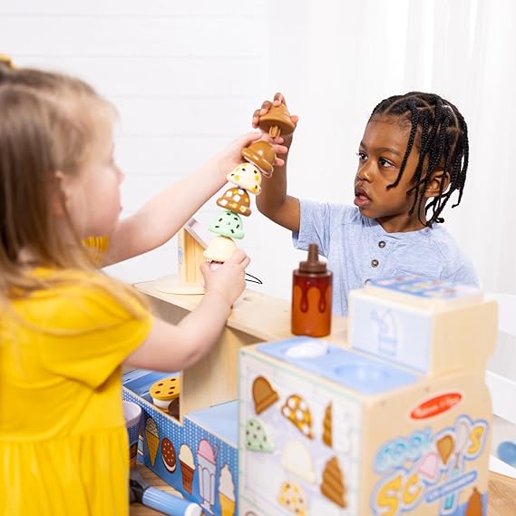 Melissa & Doug Cool Scoops Ice Creamery