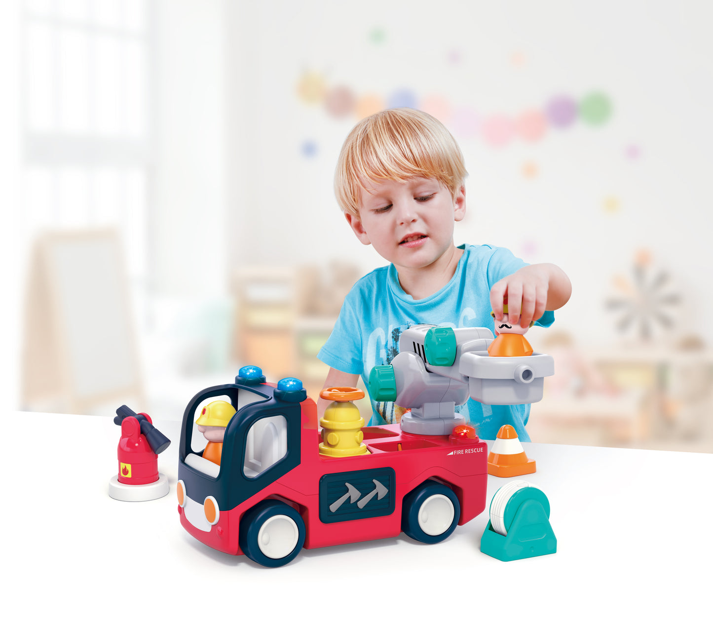Hola Early Learning Fire Engine (with lights/music/electric universal)