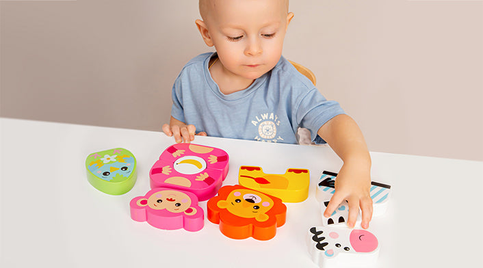 Kids Hits Monkey and Friends