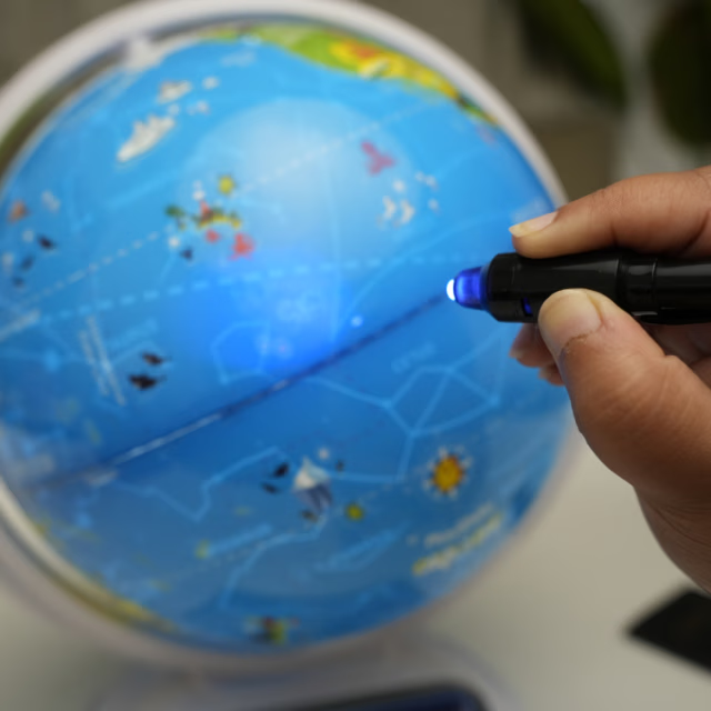 PlayShifu Orboot Earth Explorer